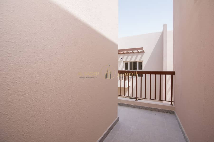 39 Direct from Owner! 3 BHK Villa in Mohamed Bin Zayed