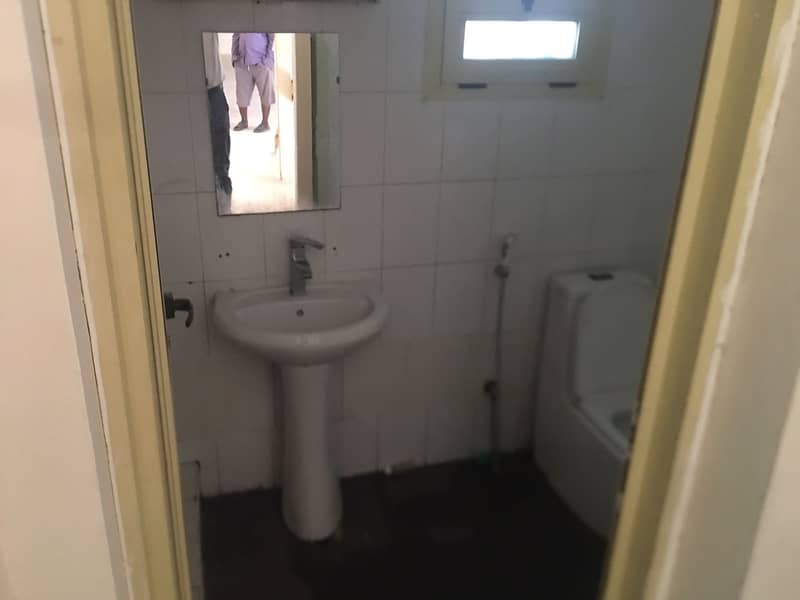 3 toilet