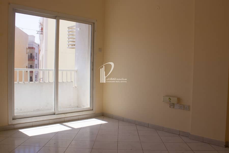 Room and hall for rent - one month free - Al Hamriya, Bur Dubai, UAE