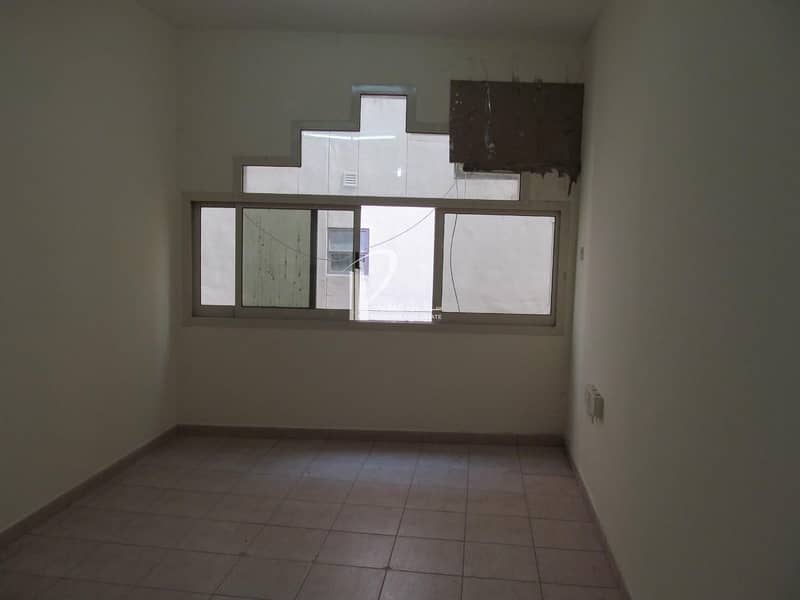 studio for rent with a free month - Afia Building