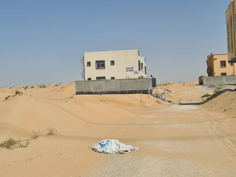 Land for sale in the commercial Jasmine area on the street, a very special location