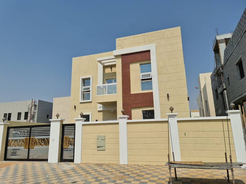 Villa for sale, a very distinguished location, very luxurious, modern finishes, freehold for all
