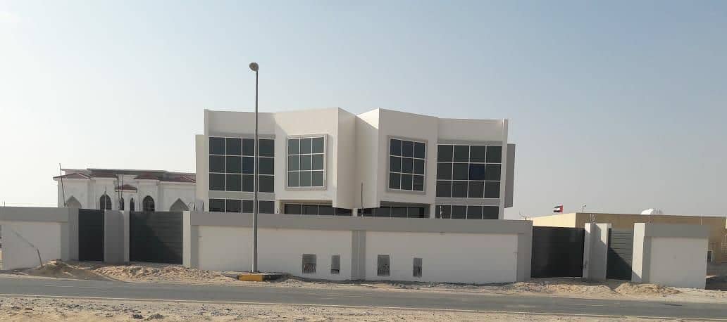 For sale Villa 10 Bedroom 10,000 sq in Al Houshi Sharjah