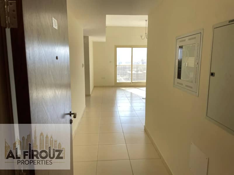 Upgraded Large 2Bed Apartment | Community View