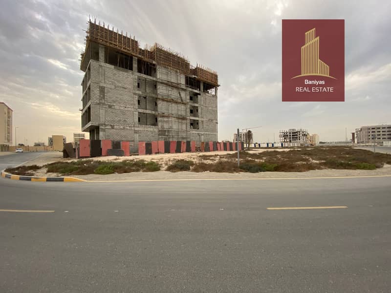 For sale commercial plot G+4 in Falah corner plot very close to the park at very good price