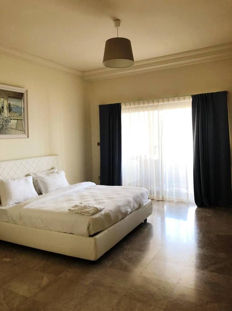 6 NO COMISSION! All utility bills are included! Beach Access!Beautiful 2 br +maids apt in  Fairmont Palm Jumeirah/Sea View