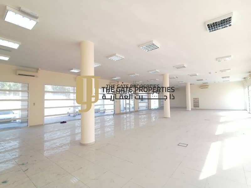 Bright and Spacious Showroom With Affordable Price