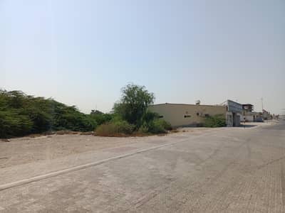 ارض تجارية  للبيع في شمال جلفار، رأس الخيمة - أرض سكني تجاري للبيع علي شارع الرمش برأس الخيمة
