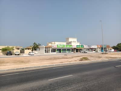Shop for Sale in Julfar, Ras Al Khaimah - 6 rented shops and houses for sale in Julphar Ras Al Khaimah
