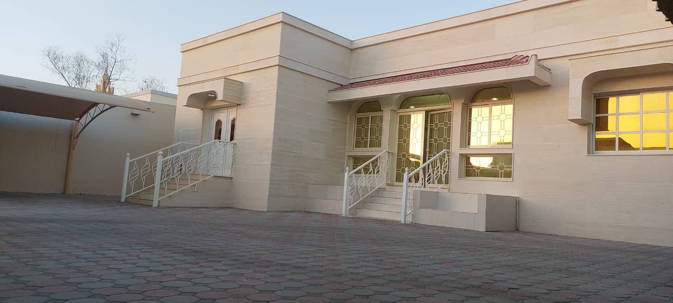 FANTASTIC  Villa AVAILABLE  For Sale in Al nekhailat