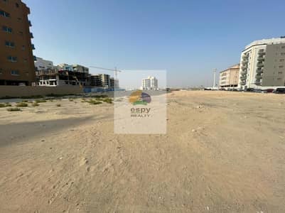 ارض تجارية  للبيع في الورقاء، دبي - ارض للبيع  بمساحة 15000 قدم مربع موقع متميز