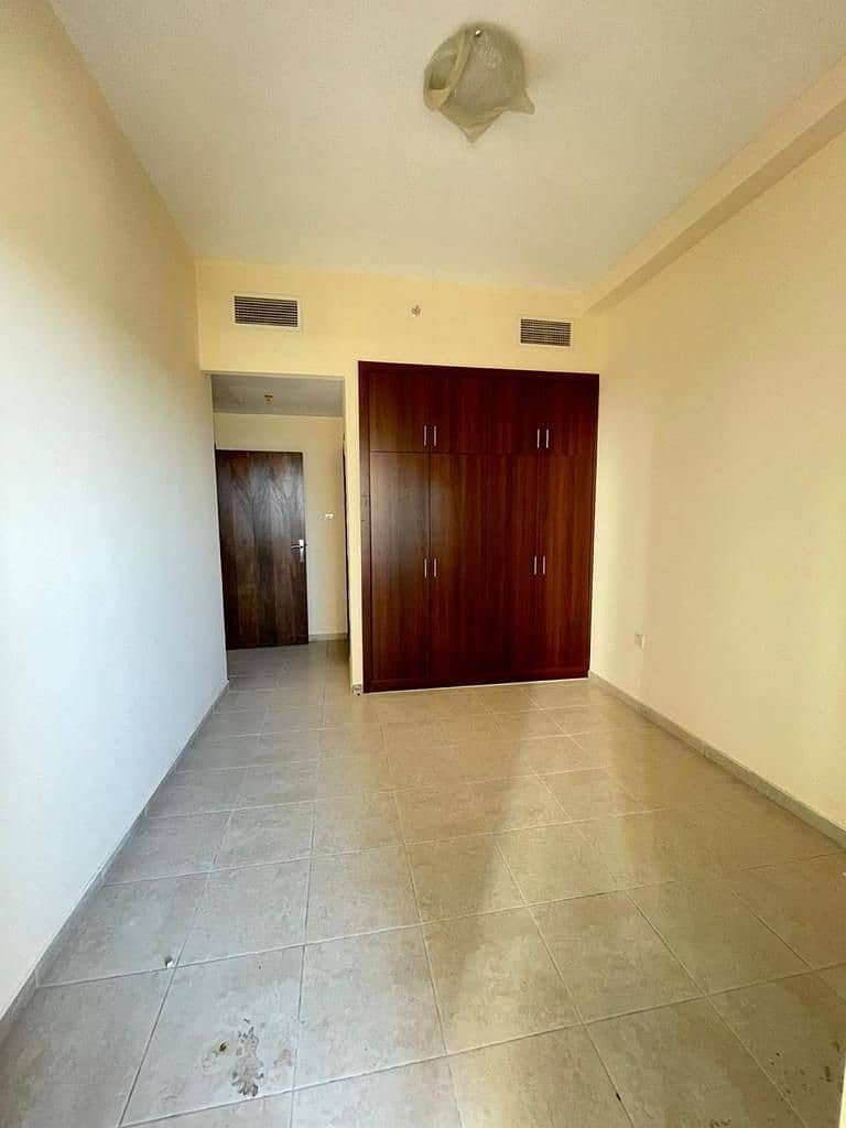 PAY DOWN PAYMENT 29850 AED READY TO MOVE  1BHK FOR SALE IN FORTUNE TOWER  PAY BALANCE 15 INSTALLMENTS.