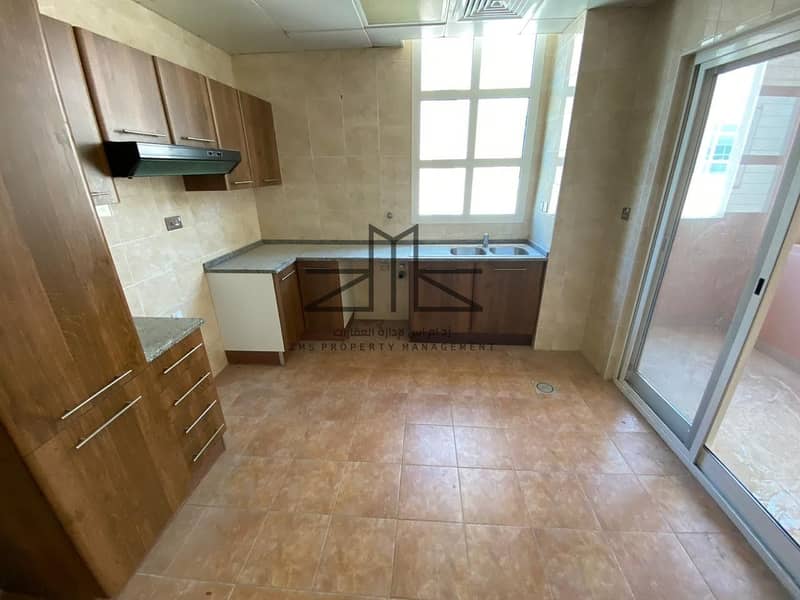 17 special spacious apartment with maid room balcony