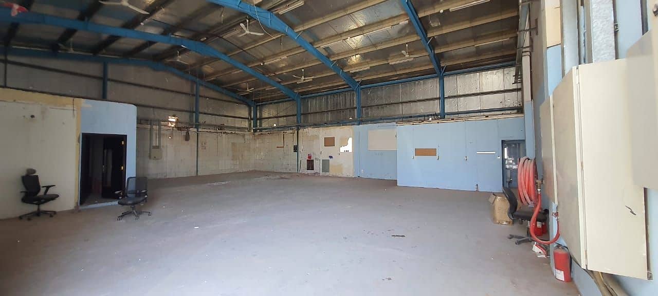 Warehouse Available for Rent in Al Quoz industrial Area