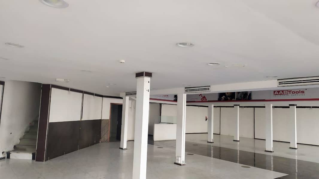 10 Best Location Commercial Shop for Rent