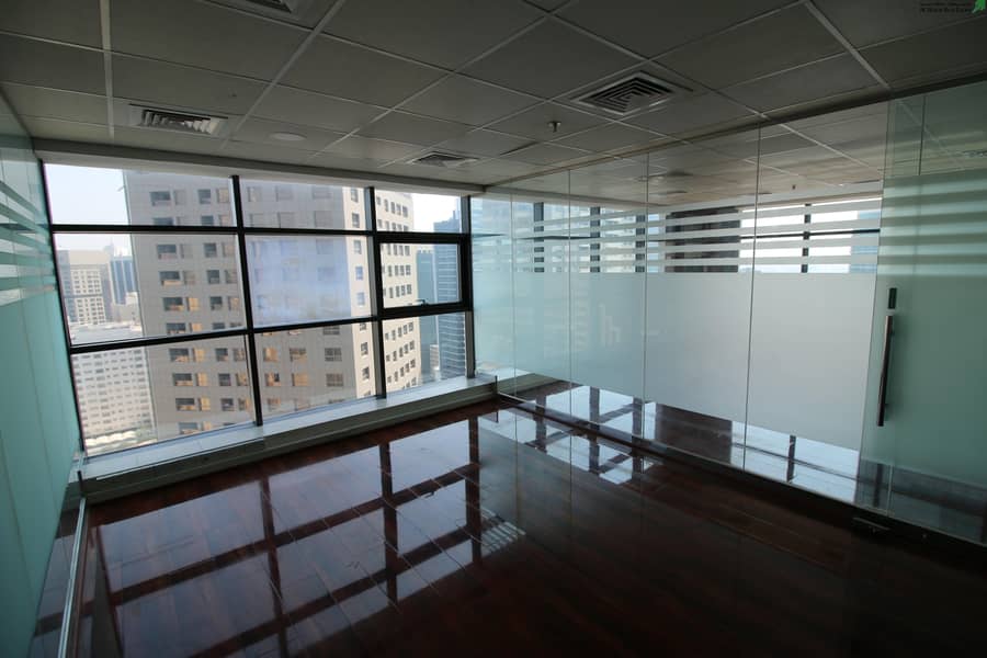 4 Spacious Fitted Office  (Near Metro Station) Maintenance Free