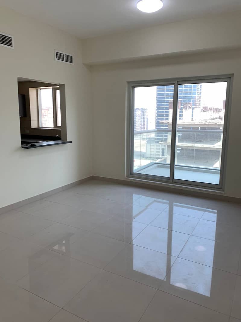 ONE BDR GOLF VIEW FOR RENT  IN DUBAI SPORTS CITY 38K
