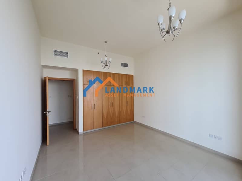 3 Bed Plus Maids room  Partial Sea View  For Rent In Julphar Tower
