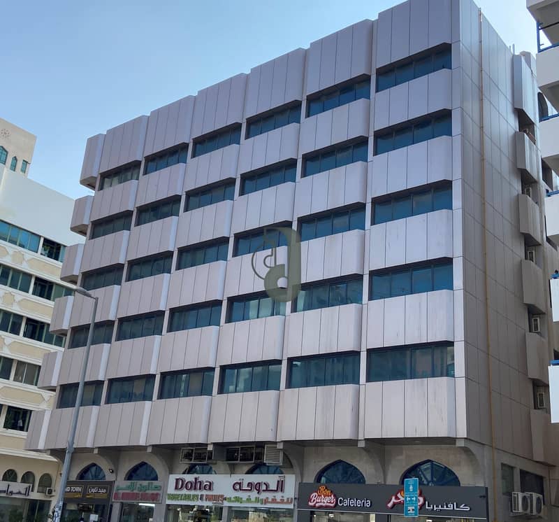 شقة غرفتين و صالة في بناية نظيفة جدا و هادئة فى ابوظبي ، مدينة زايد للايجار السنوي بسعر يبدا من 50,000 درهم فقط