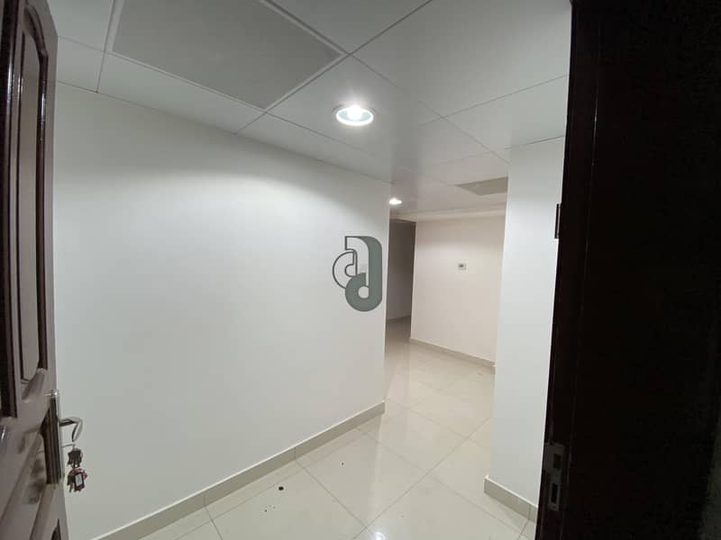 شقة في شارع المطار 3 غرف 55000 درهم - 5470539 شقة في شارع المطار 3 غرف 55000 درهم - 5470539