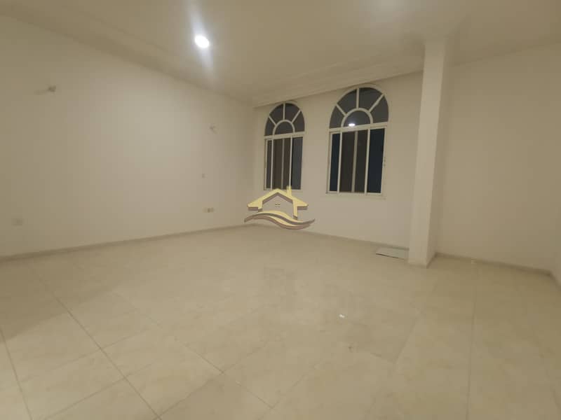 6 Villa for rent in Mushrif