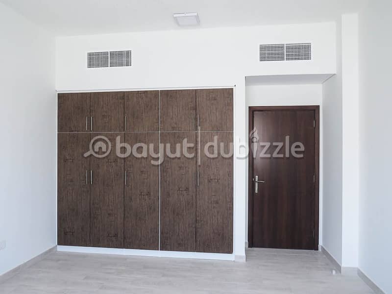 8 Large 1BR Brand New Beside UAQ Mall avalible for Rent