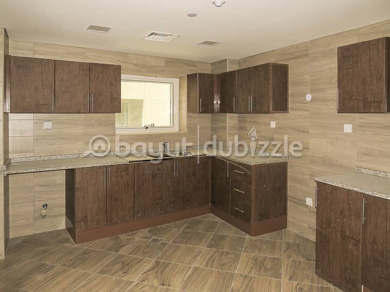 9 Large 1BR Brand New Beside UAQ Mall avalible for Rent