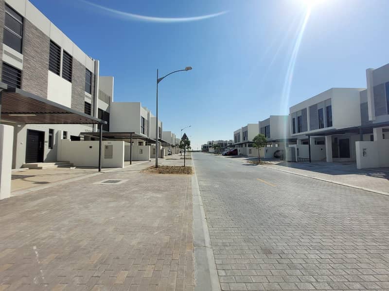 Brand New 3 BED With Maids Room Coursetia Damac Hills-2