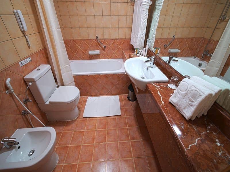 6 Bathroom