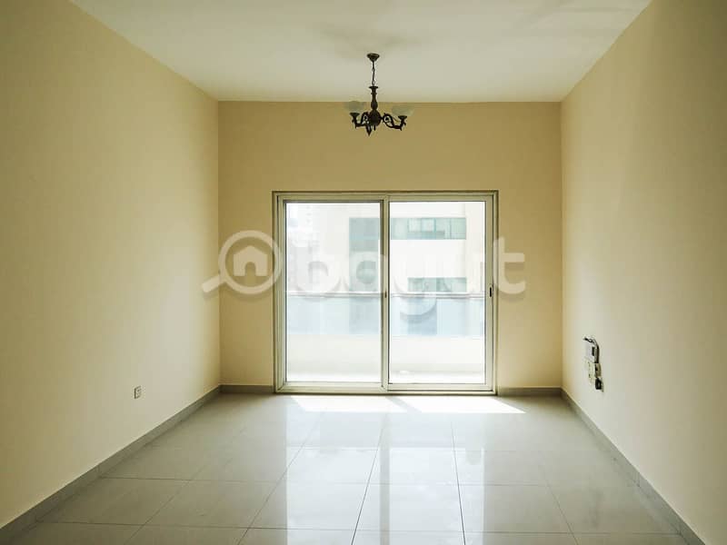شقة في النهدة 2 غرف 30000 درهم - 4585806