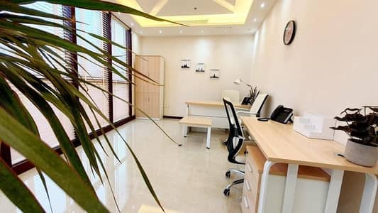 مکتب  للايجار في الخليج التجاري، دبي - Fully furnished serviced office direct from landlord (No Commission)
