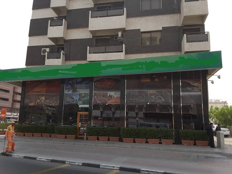 Showroom in highly visible and high traffic area in Deira