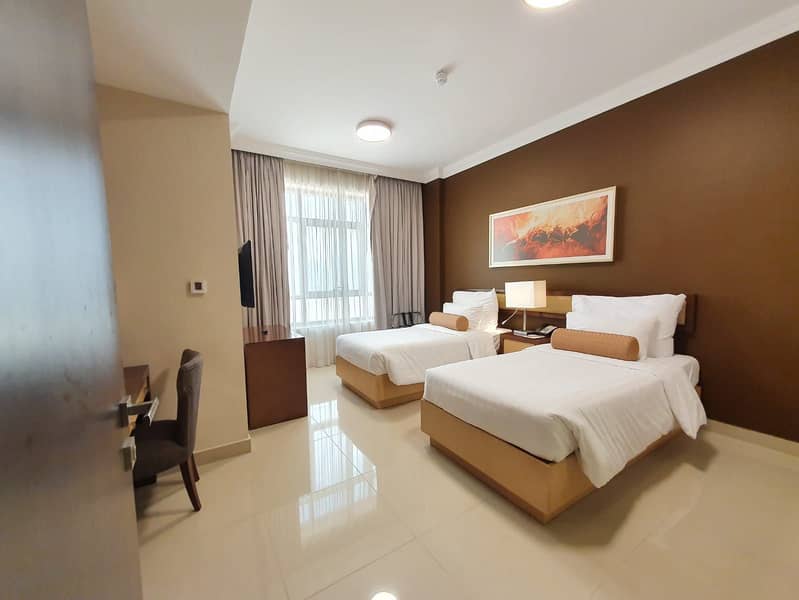 Two Bed Room Brand New All Inclusive Dewa Wifi Carpark  Housekeeping Net Price