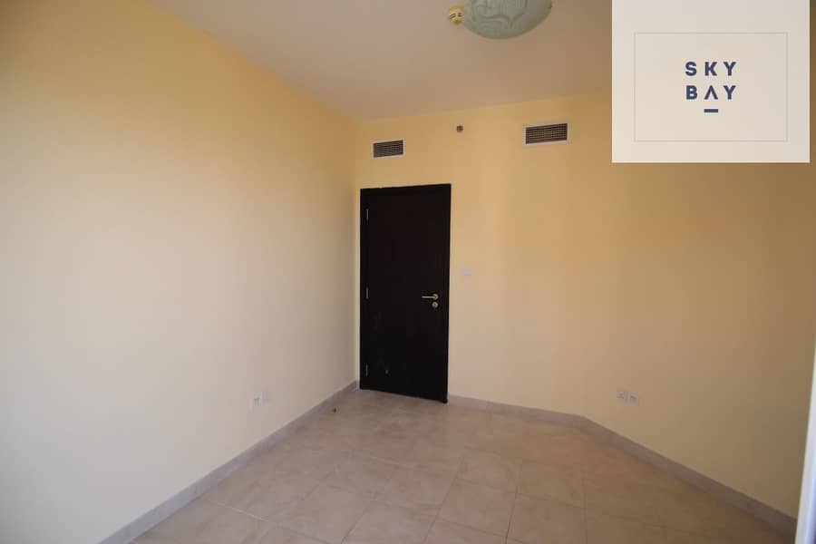 Квартира в Аль Варсан, 2 cпальни, 550000 AED - 5384940