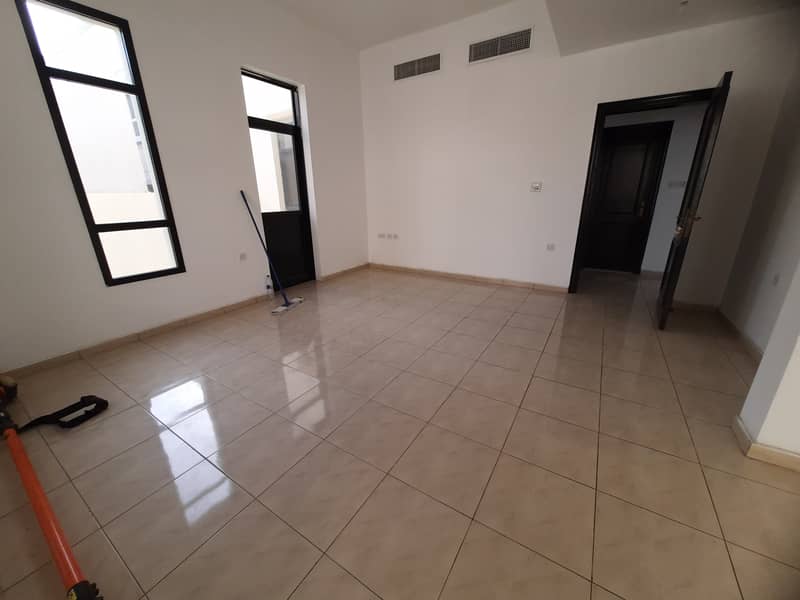 Вилла в Шахкбут Сити, 4 cпальни, 130000 AED - 5168121