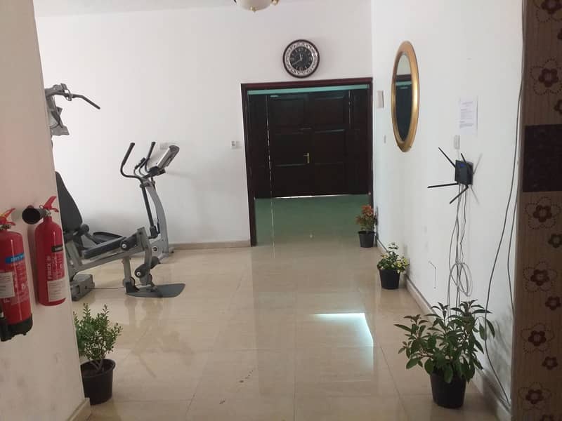 Big studio for rent in villa airport road near to al whadah mall monthly