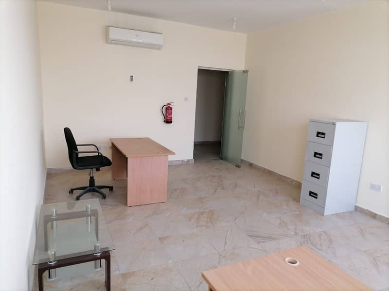 Luxurious offices for rent on the public street M-16