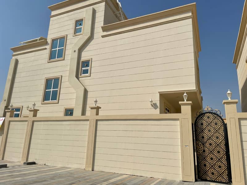 Large villa 5 rooms, high-end finishes, in the old al falah