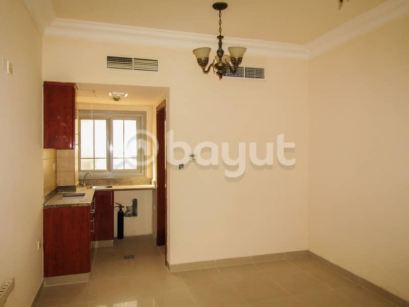 Studio Flats available for Family in Muweillah Sharjah - HIND 5 (1607)