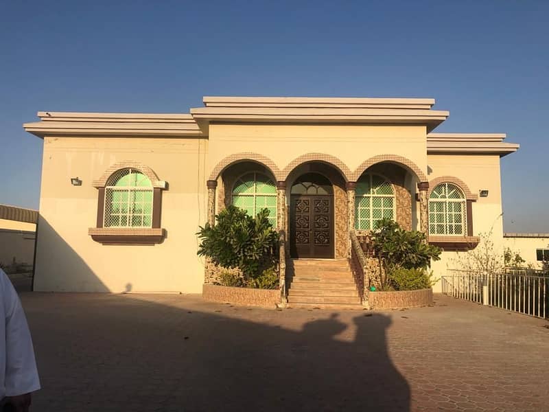 6 Villa for sale in Umm Al Quwain in Al Salamah area (excellent location)