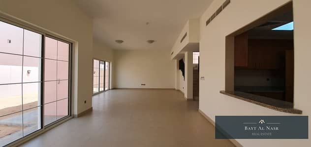 4 Bedroom Villa for Rent in Nad Al Sheba, Dubai - Brand new 4 Bedroom maid\'s Villa for Rent in Nad Al Sheba 3