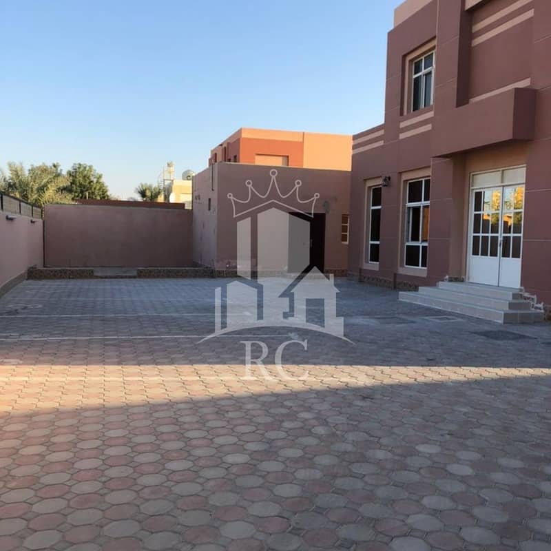 Huge Villa in Al Barsha 3