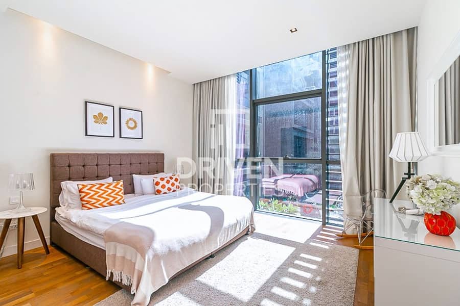 9 Elegant and Furnished Apt with Pool View
