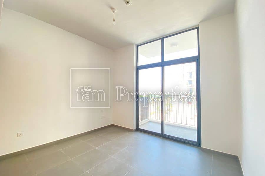 11 Middle Floor | Road View | Well Maintained