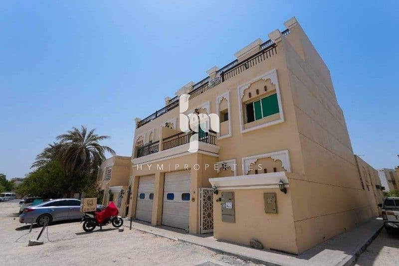 9BR Large Size independent Villa all master on the main road