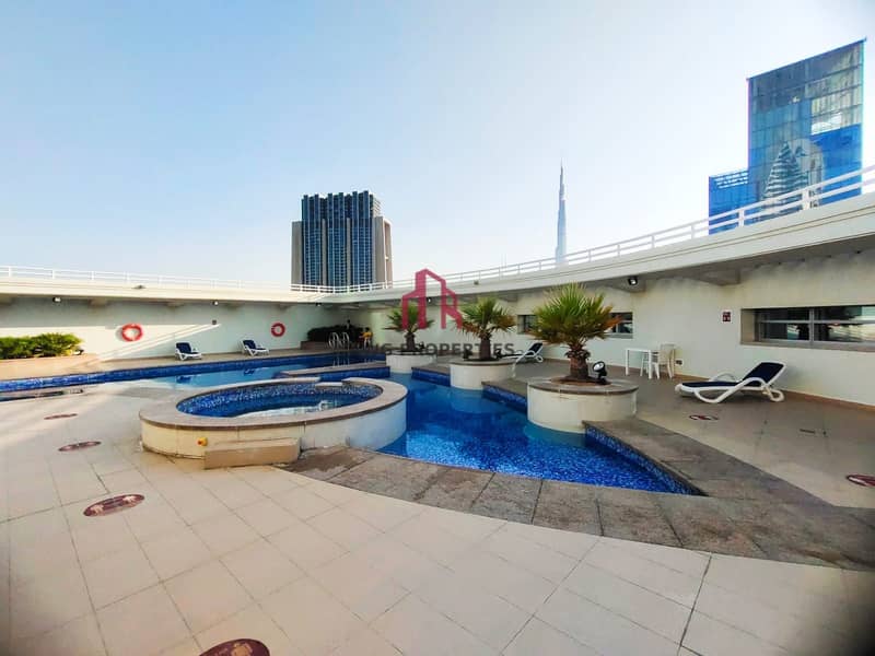 one month free! Near metro! Burj view! chiller free!