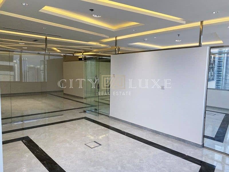 1 Brand New Fitted office for Rent| Spectacular View