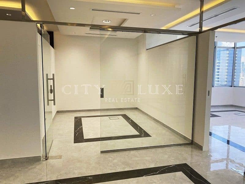 2 Brand New Fitted office for Rent| Spectacular View