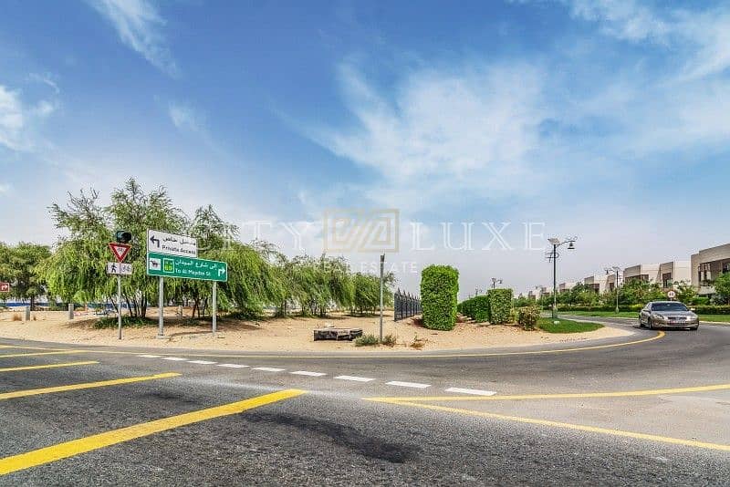 5 Corner Plot  G+6 Residential  Great Location