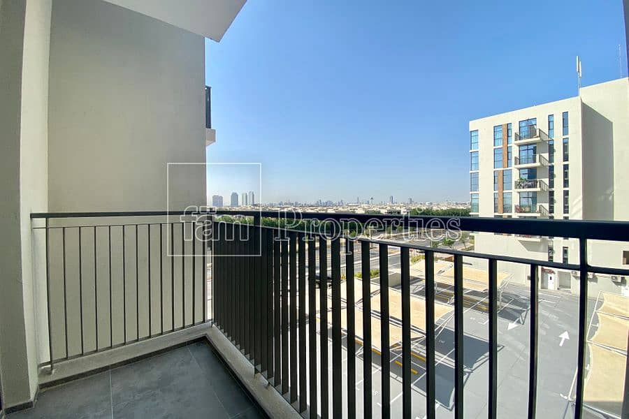 9 Middle Floor | Road View | Well Maintained